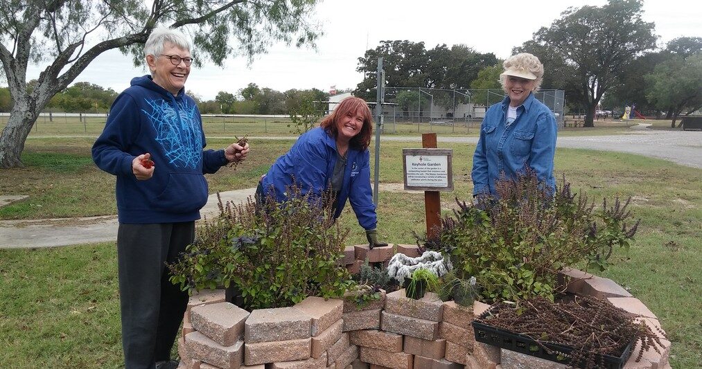 MGs work at CP Keyhole garden - Patricia, Darlene, Cheryl