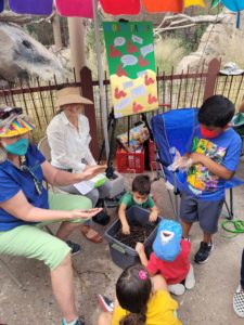 Kids' Activities at Zoo