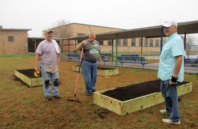 2018 Building raised beds at FW Gross Elementary School
